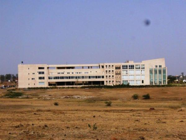 Vilasrao Deshmukh Foundation Group of Institutions, School of Engineering & Technology and School of Pharmacy Latur Academic Building photo 1